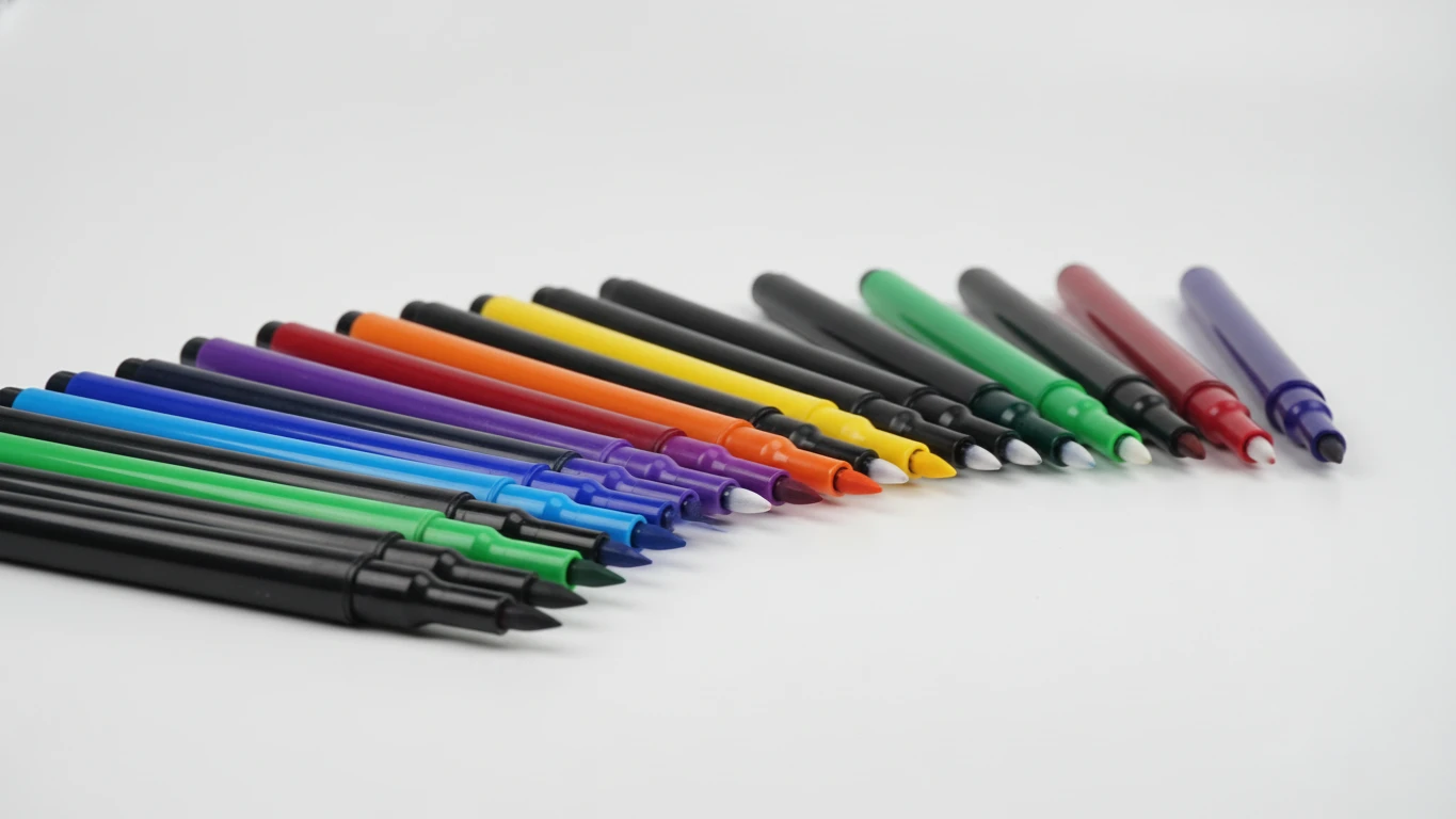 High-Quality Dual-Tip Art Markers