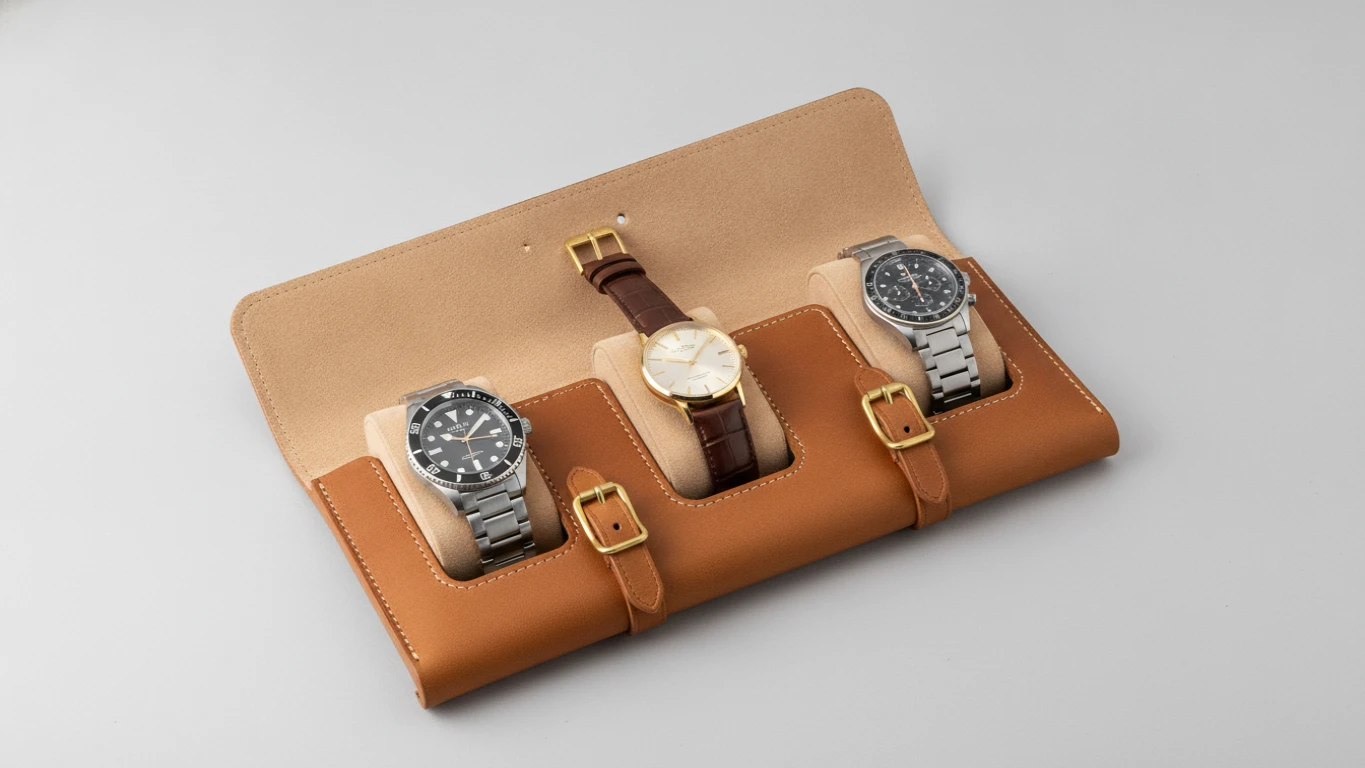 Minimalist Leather Watch Roll